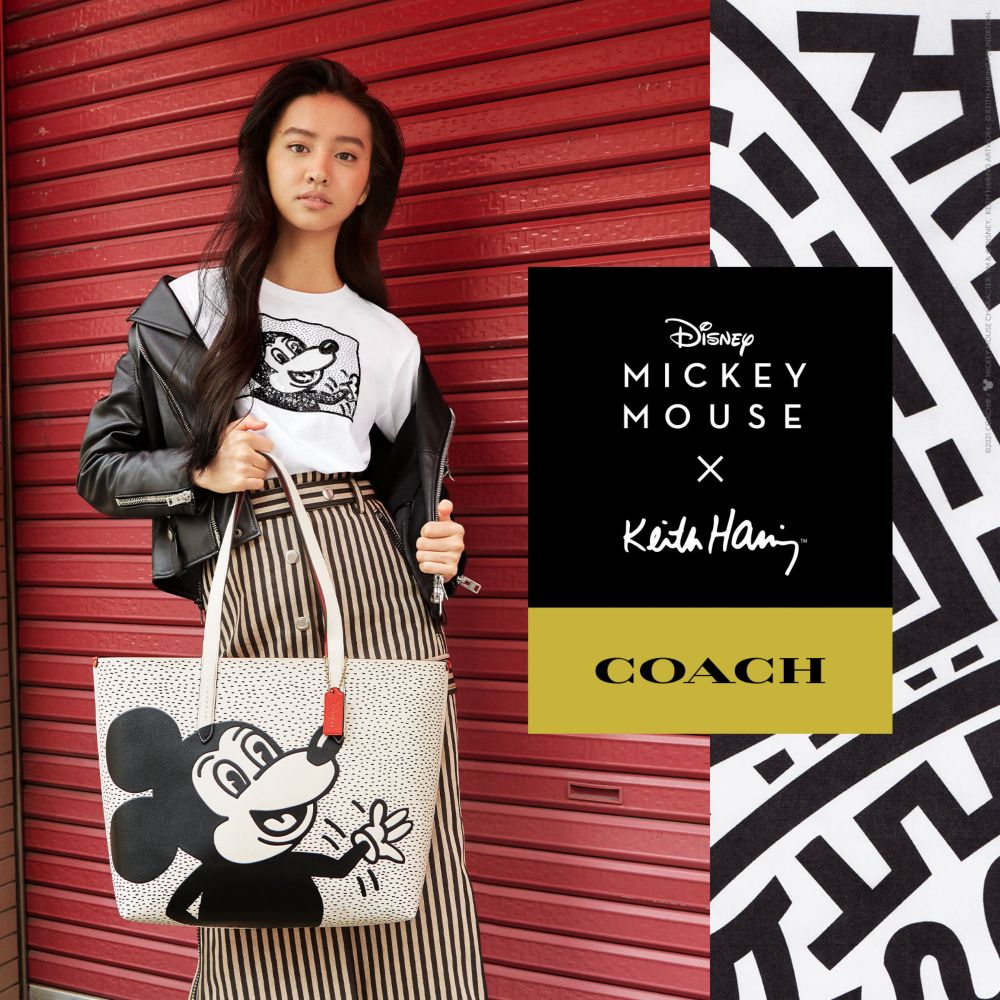 COACH ミッキーアートのバッグやポーチ
