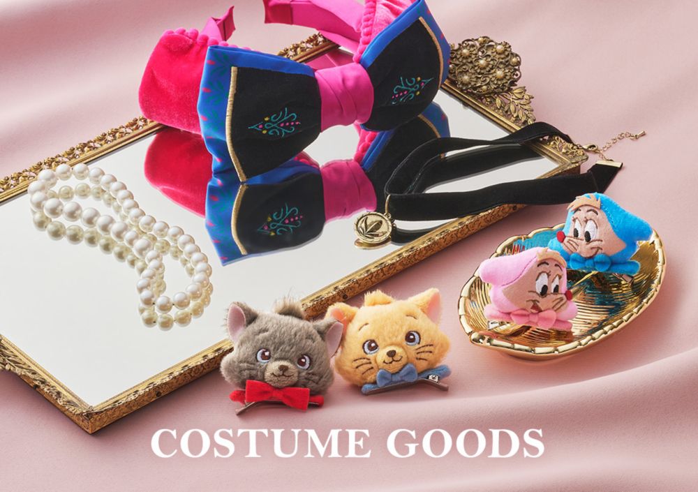 COSTUME GOODS