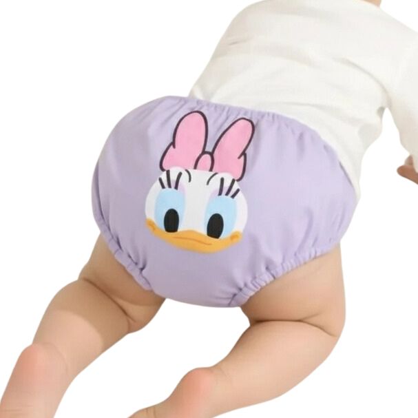 【ベビードール】デイジー キャラクターベビーブルマ 7909 / 腹囲38cm ベビーサイズ 赤ちゃん 出産祝い 贈り物 プレゼント ベビー服 立体モチーフ ウエスト総ゴム 綿100％