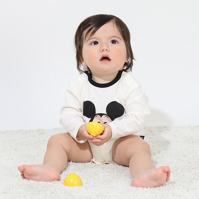 【ベビードール】ミッキー ギフトBOX付き 3点ギフトセット 9139B 【DY】 / 70-80cm ベビーサイズ 赤ちゃん 出産祝い 贈り物 プレゼント ベビー服 長袖 ボディースーツ スタイ ボトムス  長ズボン ロングパンツ コーデセット お得