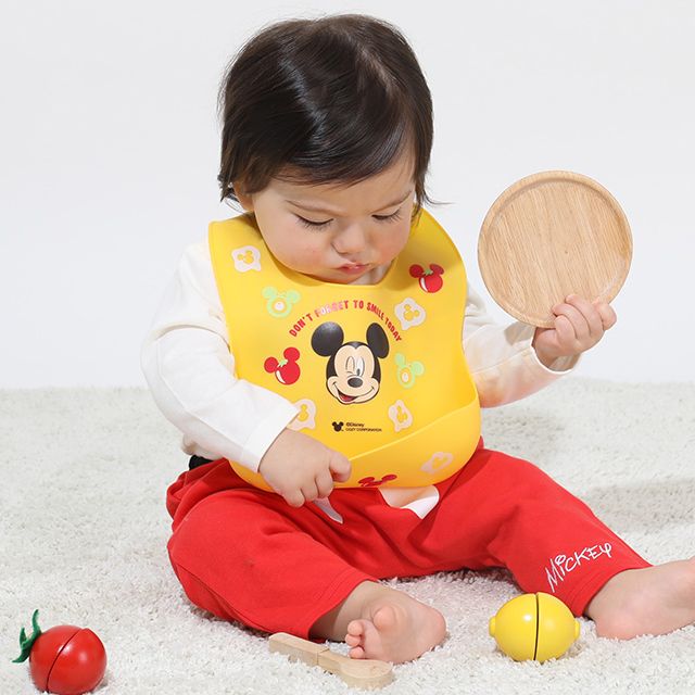 【ベビードール】ミッキー シリコン スタイ 9174 / 赤ちゃん 出産祝い 贈り物 プレゼント ベビー用品 シリコン素材 首回り4段階調整可 食洗機対応