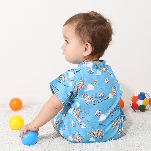 【ベビードール】トイ・ストーリー ベビー甚平 9531B / トイ・ストーリー ベビーサイズ 赤ちゃん 出産祝い 贈り物 プレゼント ベビー服 つなぎ 吸汗 速乾 グラフティ 着物