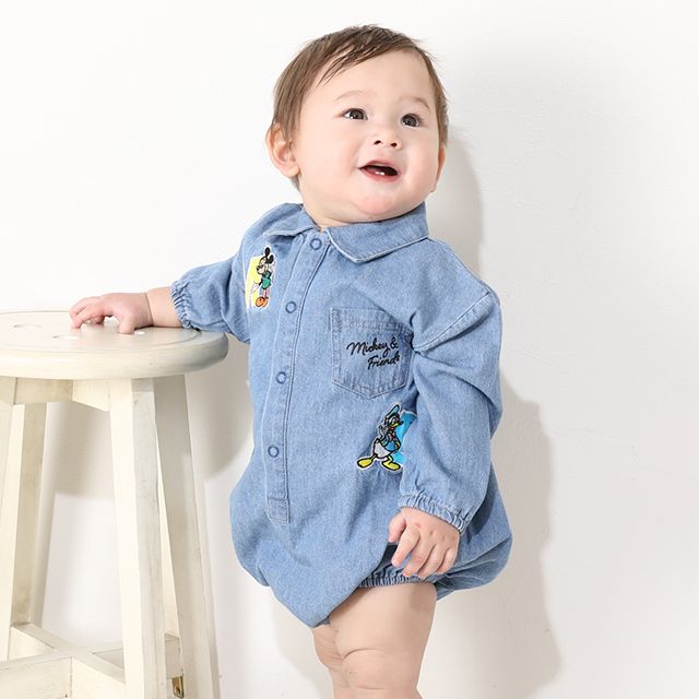 【ベビードール】ミッキー ワッペンデニムロンパース 0300B / ドナルド プルート 70-80cm 赤ちゃん リンクコーデ ペアルック 親子コーデ 出産祝い 贈り物 プレゼント ベビー服 つなぎ 長袖 綿100％