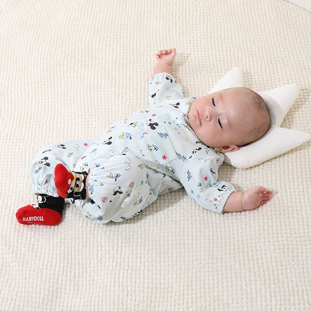 【ベビードール】ミッキー ドナルド 総柄2WAYオール 0637B / 50-70cm ベビーサイズ 赤ちゃん 出産祝い 贈り物 プレゼント ベビー服 つなぎ 長袖 ドレスオール カバーオール 綿100％