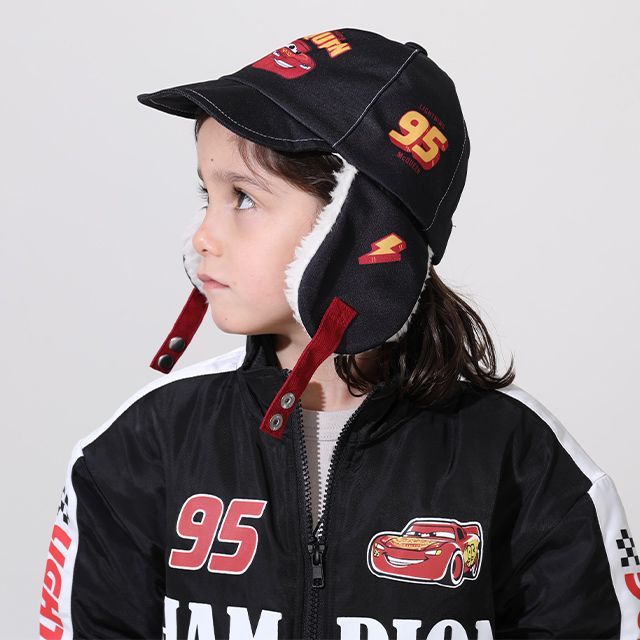 【ベビードール】カーズ フライトキャップ 0810 / 頭回り52-54cm キッズ ぼうし 帽子 キャップ サイズ調節可能（バックル） ふわふわ もこもこ ボア 耳あて付き 防寒