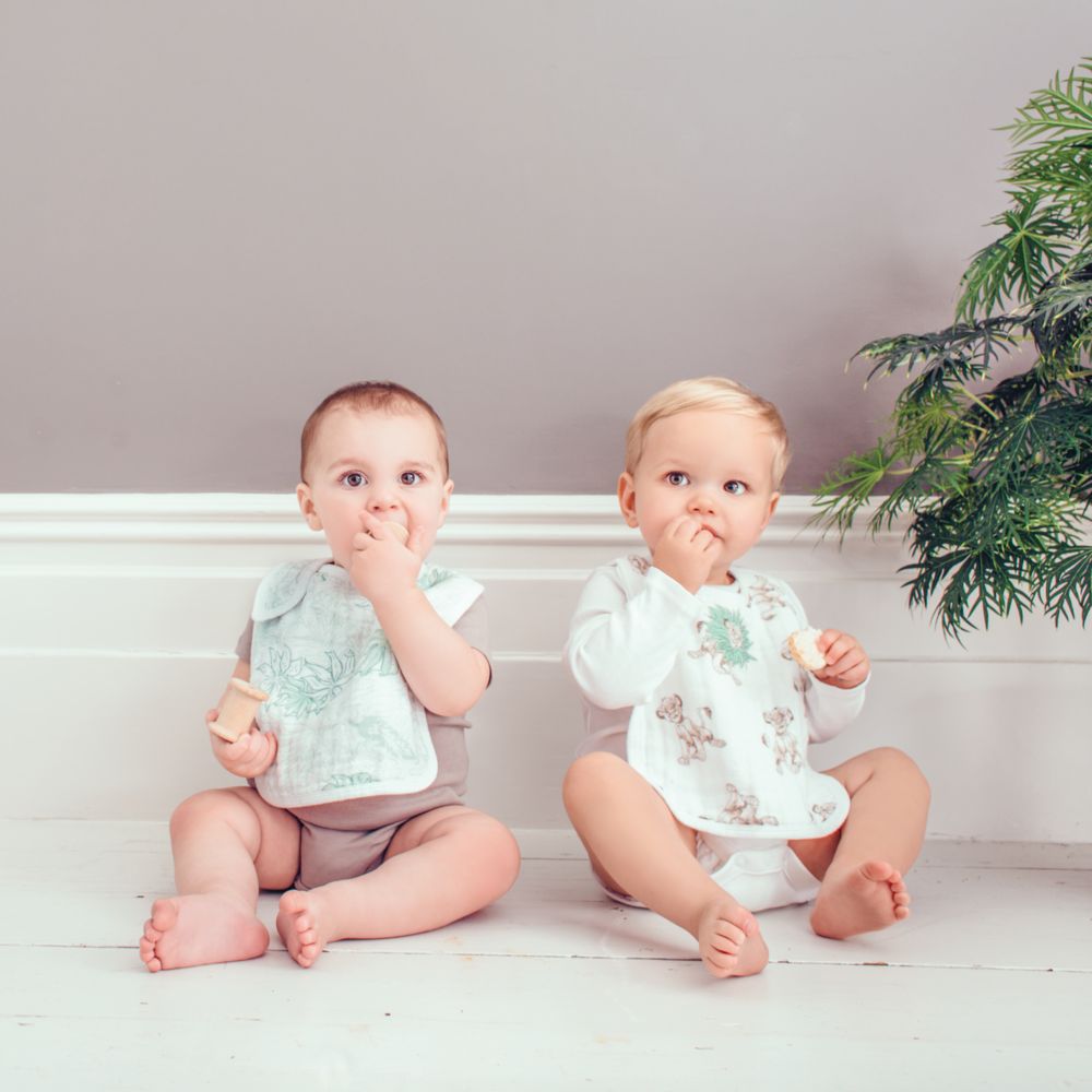 【aden + anais】モスリン スナップ付きビブ 3枚入り lion king  DISN405J