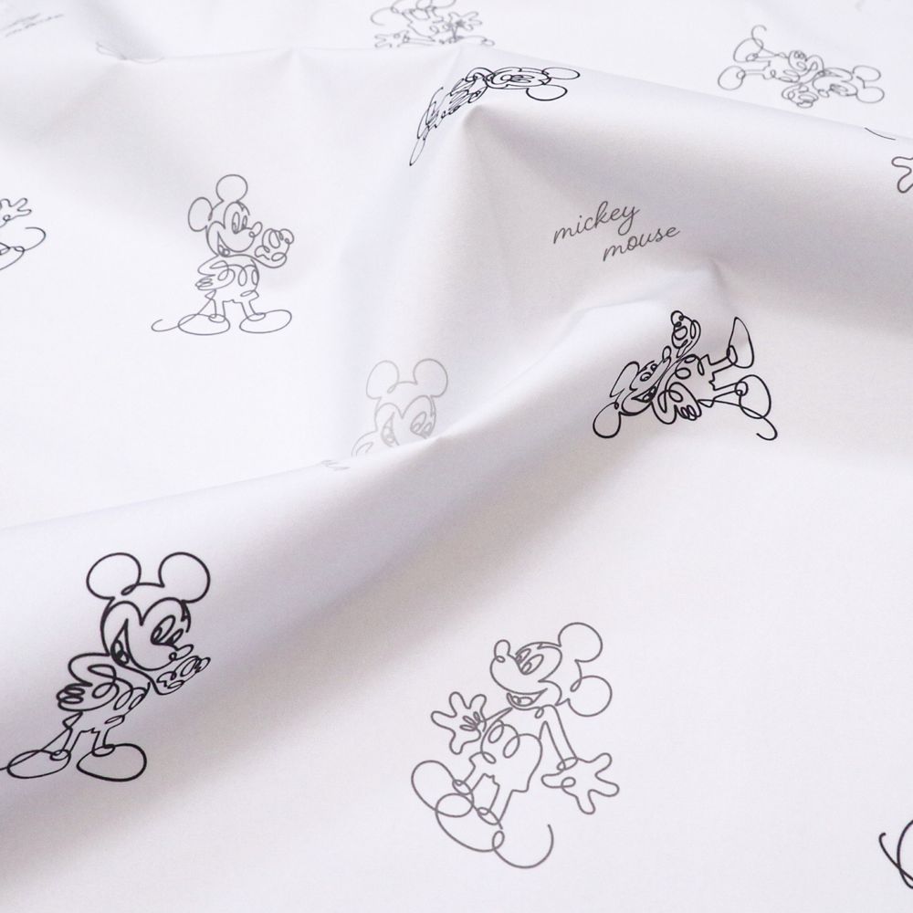 ミッキーマウス おむつ替えシート 2枚セット 45&times;58cm 裏面防水 吸水加工 NZ3227-A