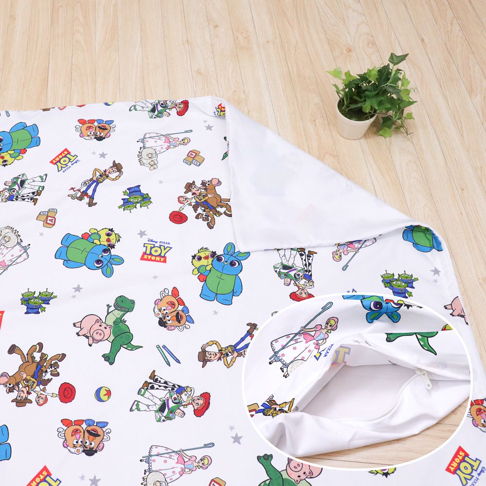 トイ・ストーリー 掛け布団カバー 105&times;130cm ウッディ バズ・ライトイヤー ジェシー エイリアン ミスター・ポテトヘッド ミセス・ポテトヘッド レックス ハム ボー・ピープ ピーチスキン加工 ベビー布団カバー NZ3028-T1