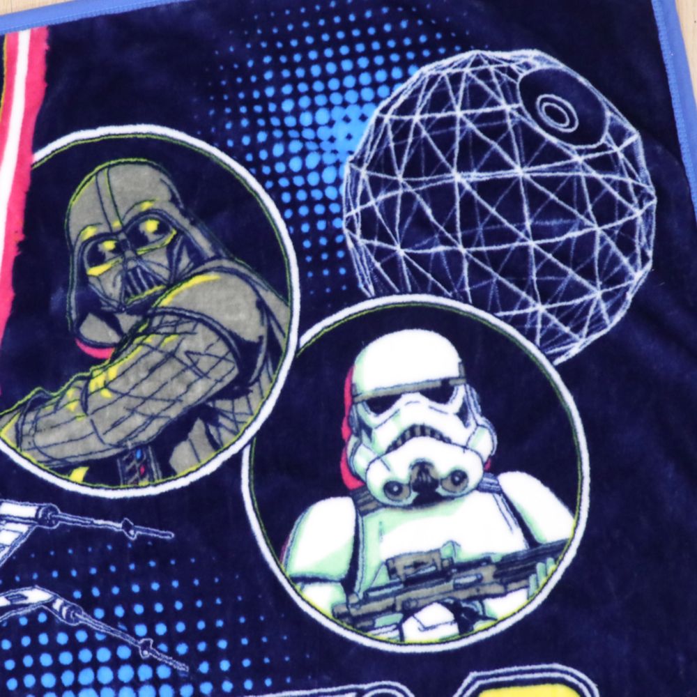 スター・ウォーズ 毛布 100&times;140cm ニューマイヤー STAR WARS ダース・ベイダー マスターヨーダ R2-D2 C-3PO ストームトルーパー NS2400-SW