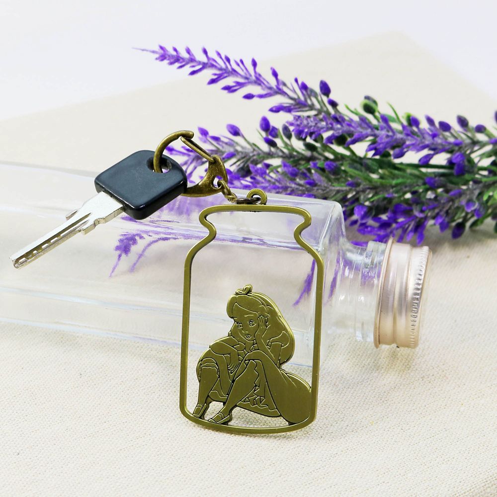 ＣＬＡＳＳＩＣＳ／不思議の国のアリス／１／キーホルダー