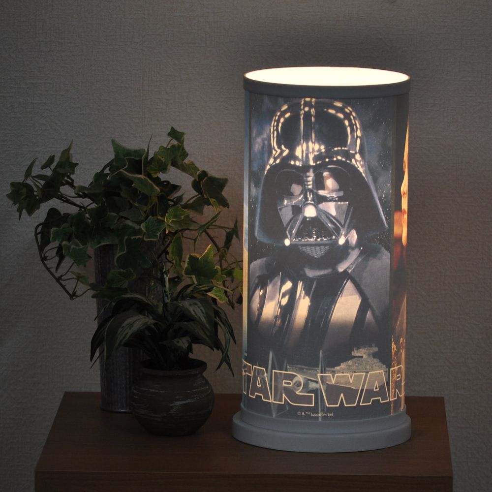 公式 ショップディズニー デスクライト スターウォーズ ポスターｂ