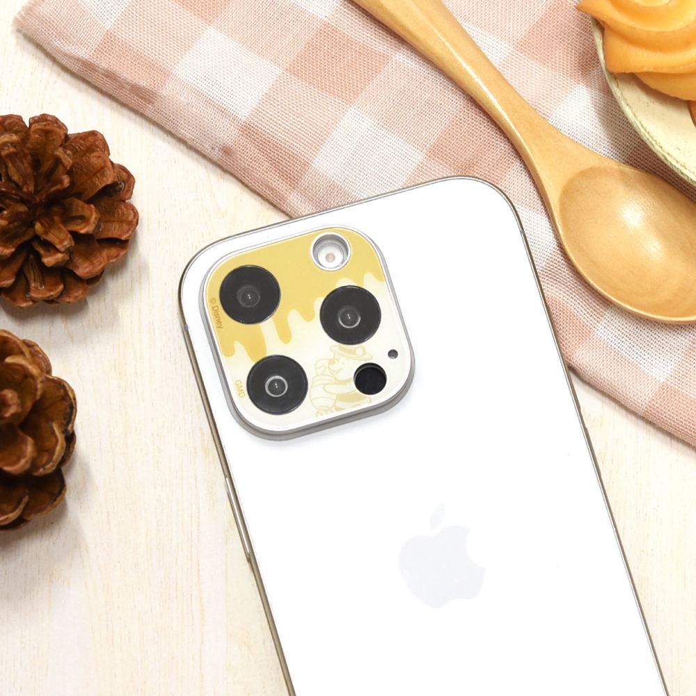 くまのプーさん iPhone 16 Pro / 16 Pro Max / 15 Pro / 15 Pro Max / 14 Pro / 14 Pro Max 対応 カメラカバー DNG-217PO