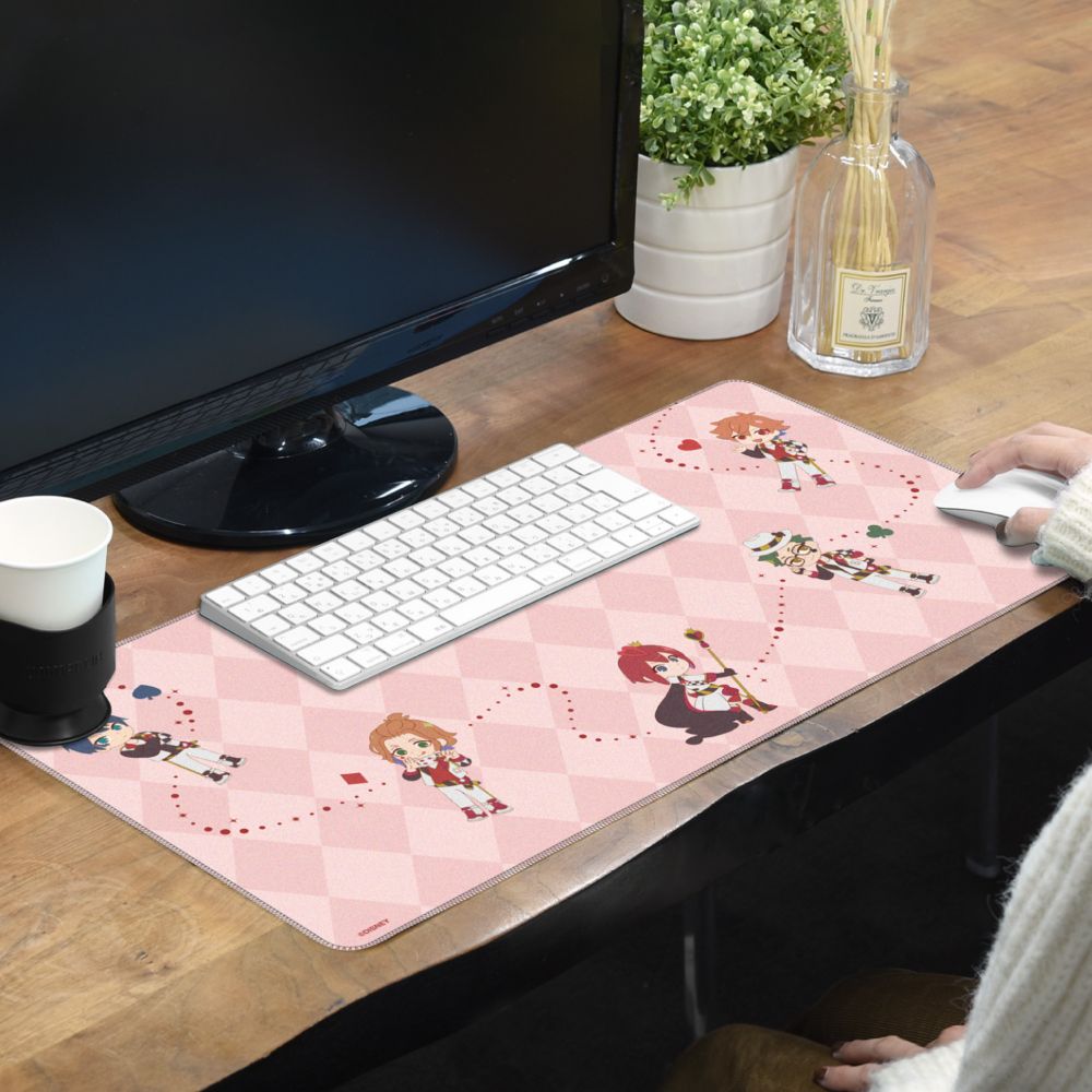 【予約商品】ツイステッドワンダーランド ハーツラビュル デスクマット DNG-332A