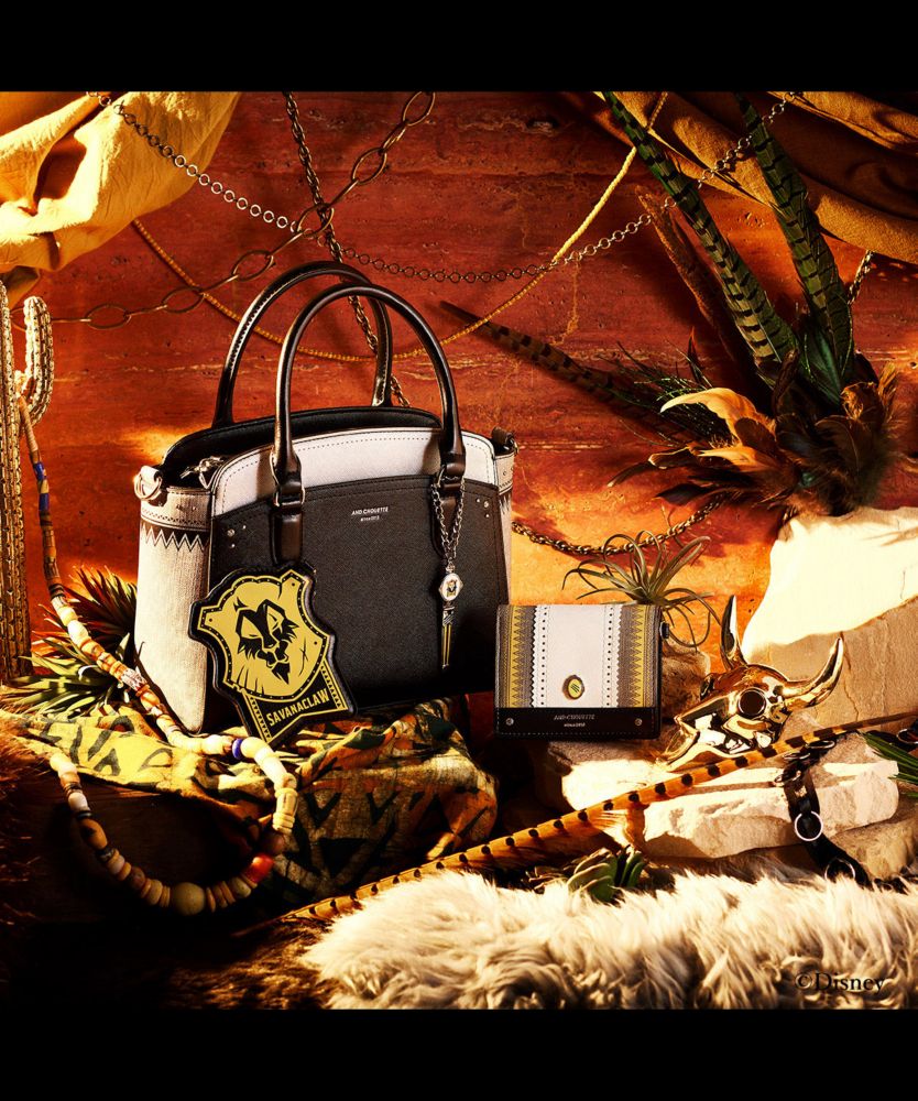 【& chouette】『ディズニー ツイステッドワンダーランド』バッグコレクション ミニ財布 サバナクロー寮
