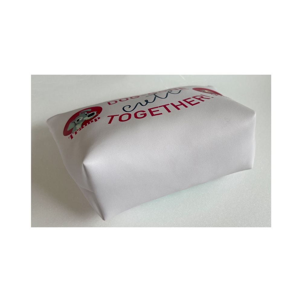 ディズニー 合皮舟形ポーチ わんわん物語/レディとトランプ