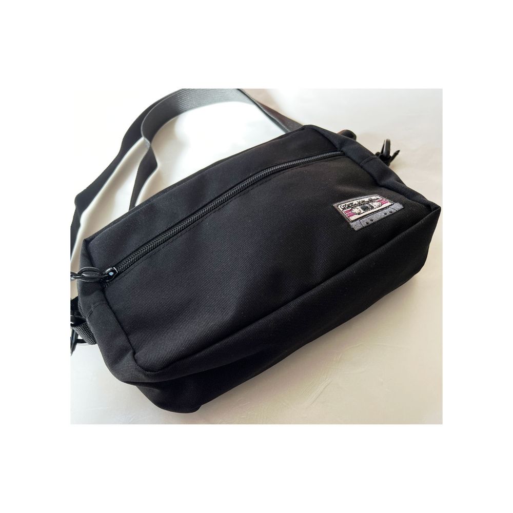 MARVEL ガーディアンズ・オブ・ギャラクシー カセット刺繍 ショルダーバッグ