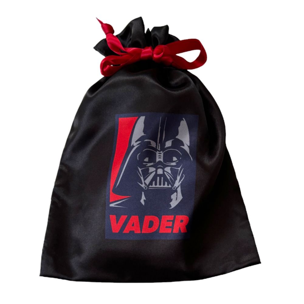 スター・ウォーズ  トラベル巾着 ダース・ベイダー