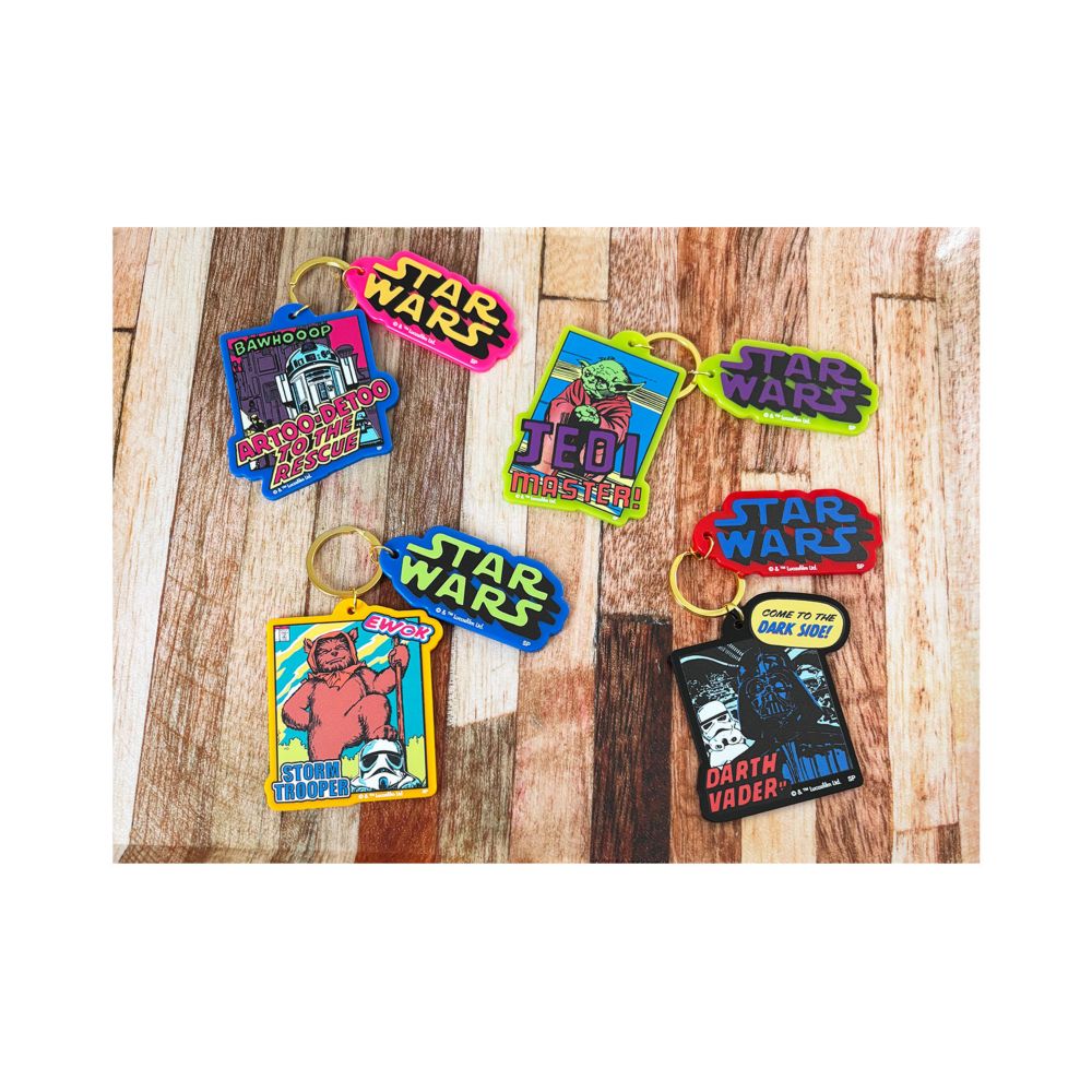 スター・ウォーズ カラーアクリルキーホルダー  イウォーク  コミック