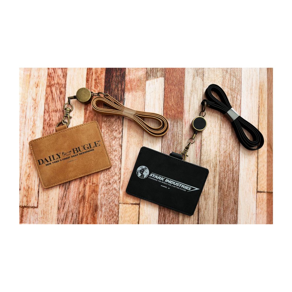 MARVEL  IDケース スターク・インダストリーズ