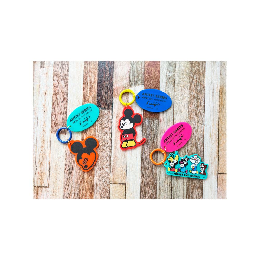 ディズニー  ART BY SEIJI MATSUMOTO  カラーアクリルキーホルダー ＧＯ
