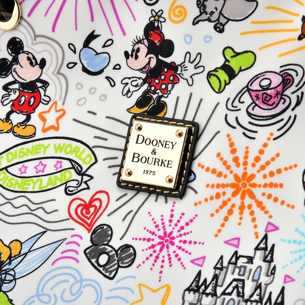 公式 ショップディズニー Dooney Bourke ディズニーキャラクター トートバッグ リバーシブル Disney Sketch Nylon
