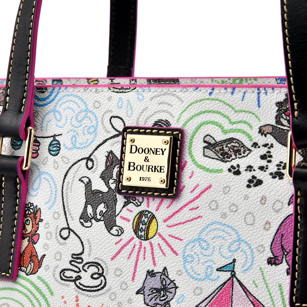 いつでもポイント10倍 Dooney＆Bourke バッグ 黒 限定 WDW ロゴ