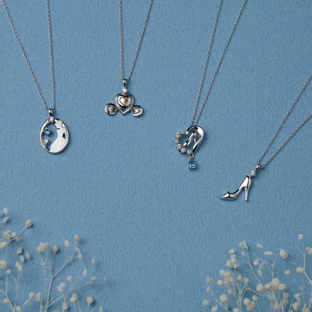 【送料無料】ディズニープリンセス シンデレラ ガラスの靴ホワイトゴールドペンダント