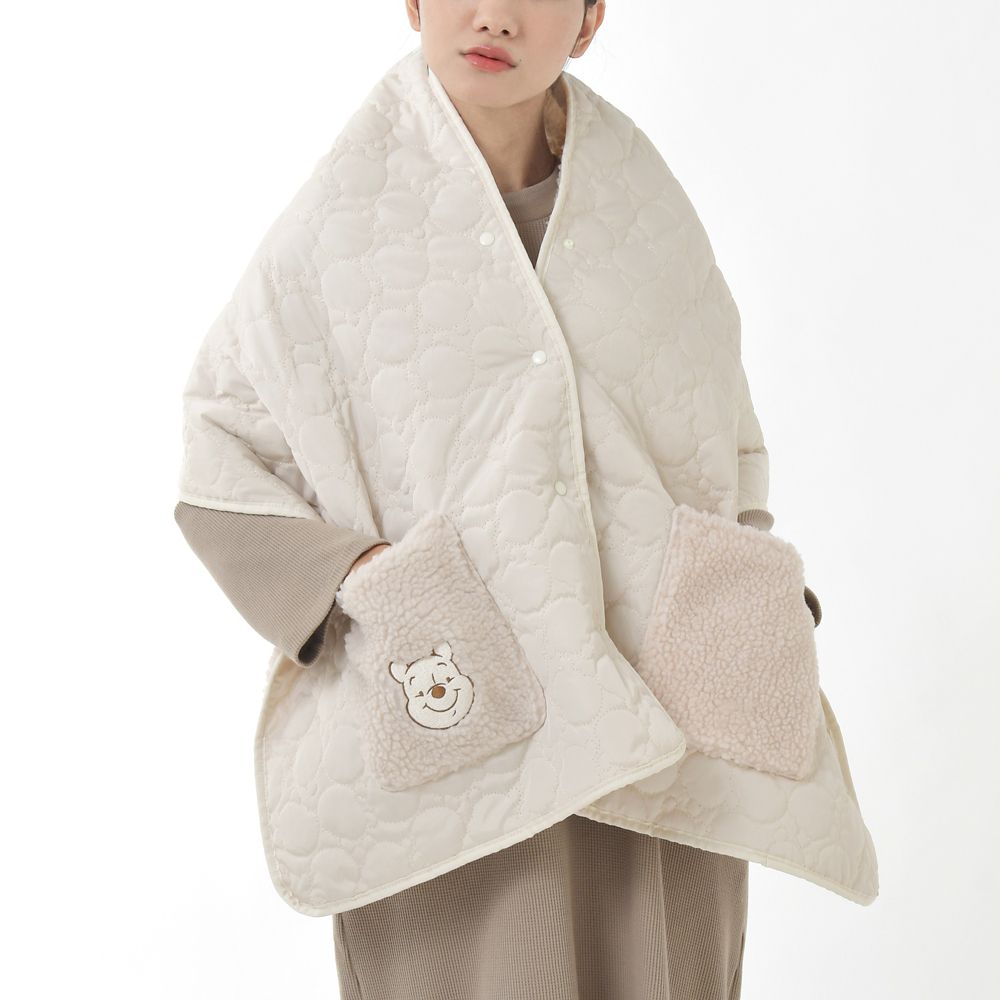 公式 ショップディズニー プーさん ケープ Stay Warm In Winter 22