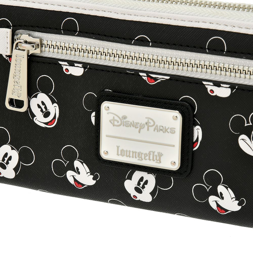 公式 ショップディズニー Loungefly ミッキー 財布 ウォレット パイカットアイ フェイス