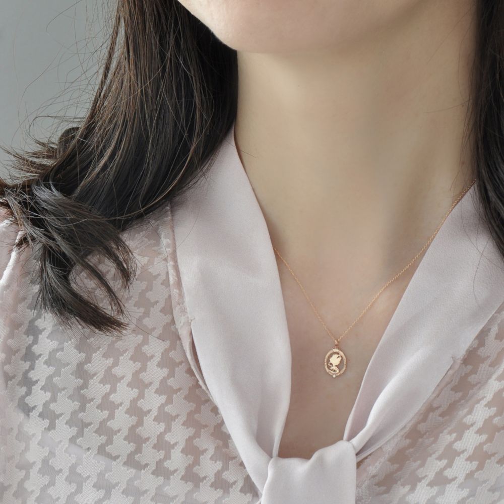 【送料無料】ディズニープリンセス 白雪姫　魔法の鏡ピンクゴールドペンダント