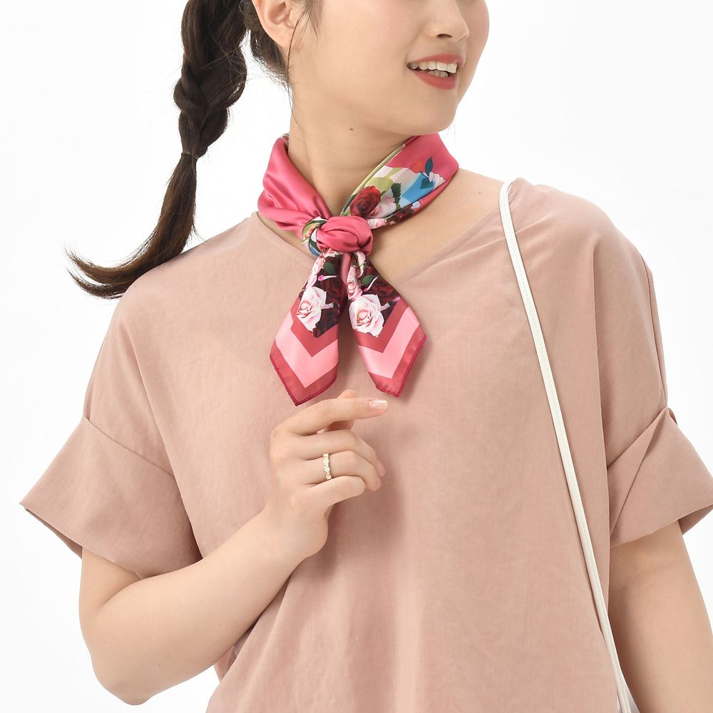 公式 ショップディズニー オーロラ姫 スカーフ Disney Artist Collection By Nicolai Bergmann