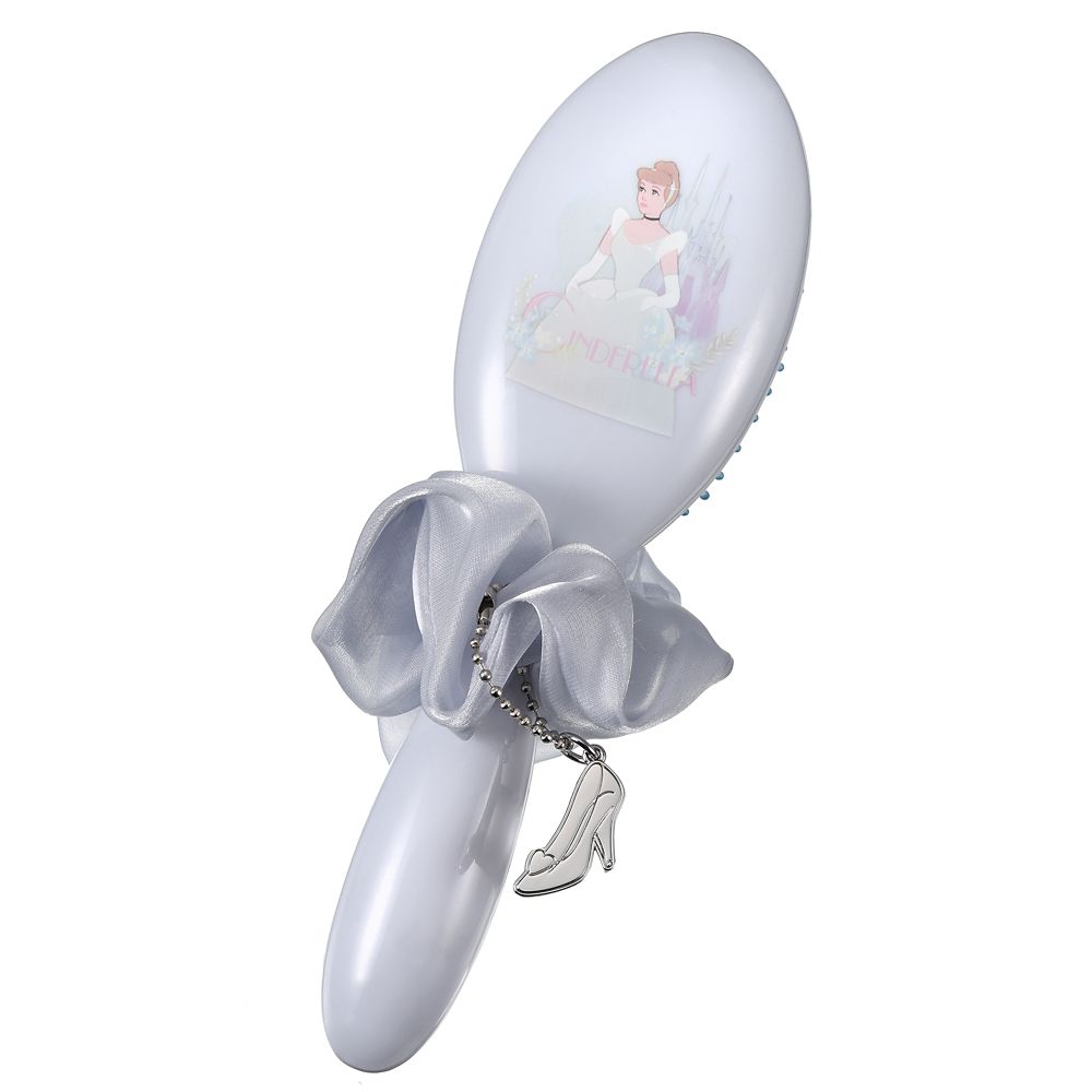 公式 ショップディズニー シンデレラ ヘアブラシ シュシュ付き Health Beauty Tool