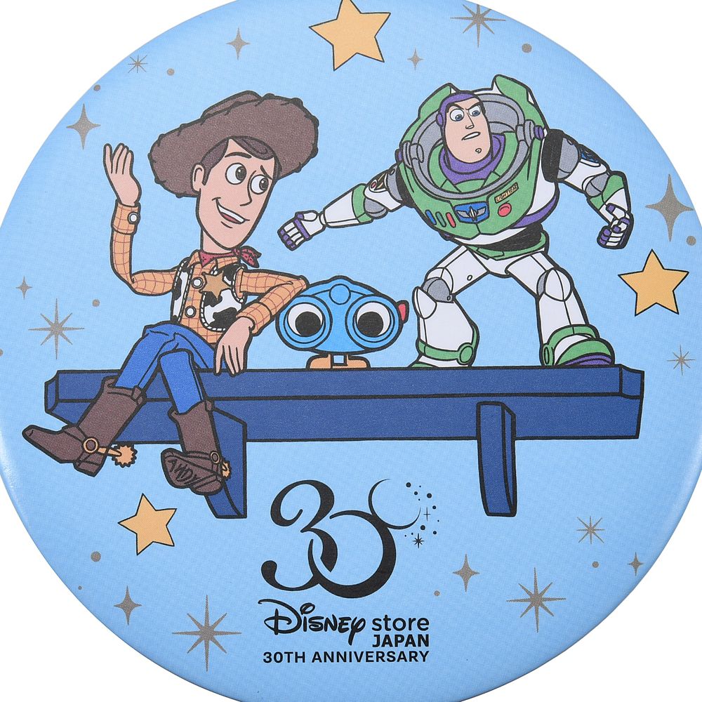 公式 ショップディズニー ウッディ バズ ライトイヤー レニ 缶バッジ Disney Store Japan 30th