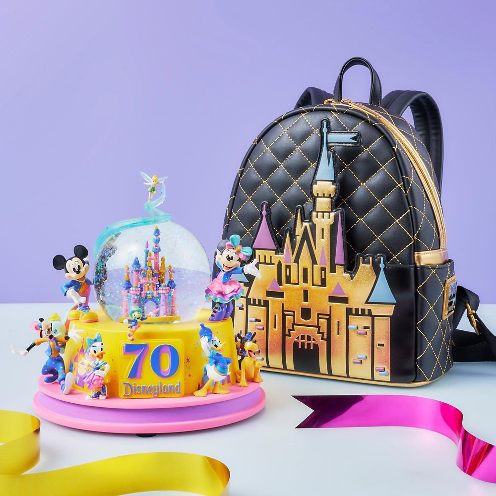 フィギュア 城 Sleeping Beauty Castle DISNEYLAND RESORT 70TH CELEBRATION