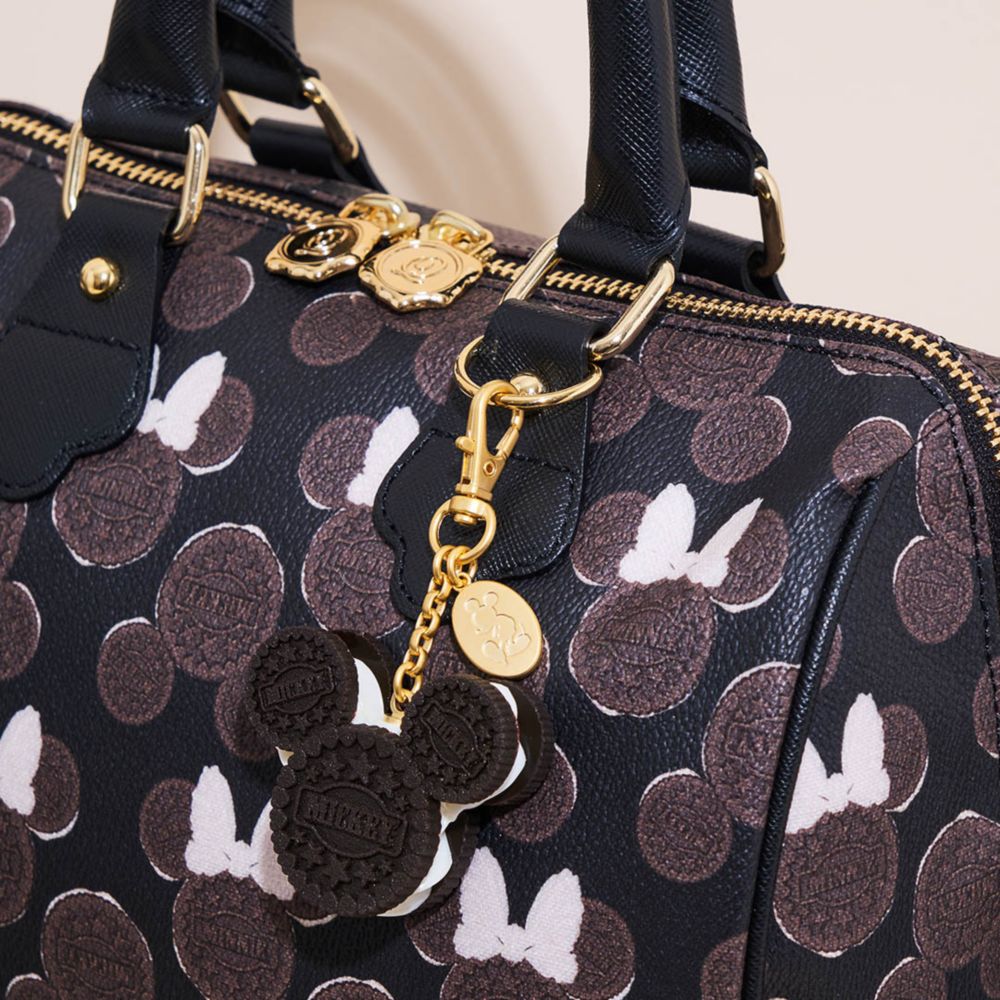 【キューポット】 ミニボストンバッグ　ミッキー&ミニー クリームサンド ココアクッキー