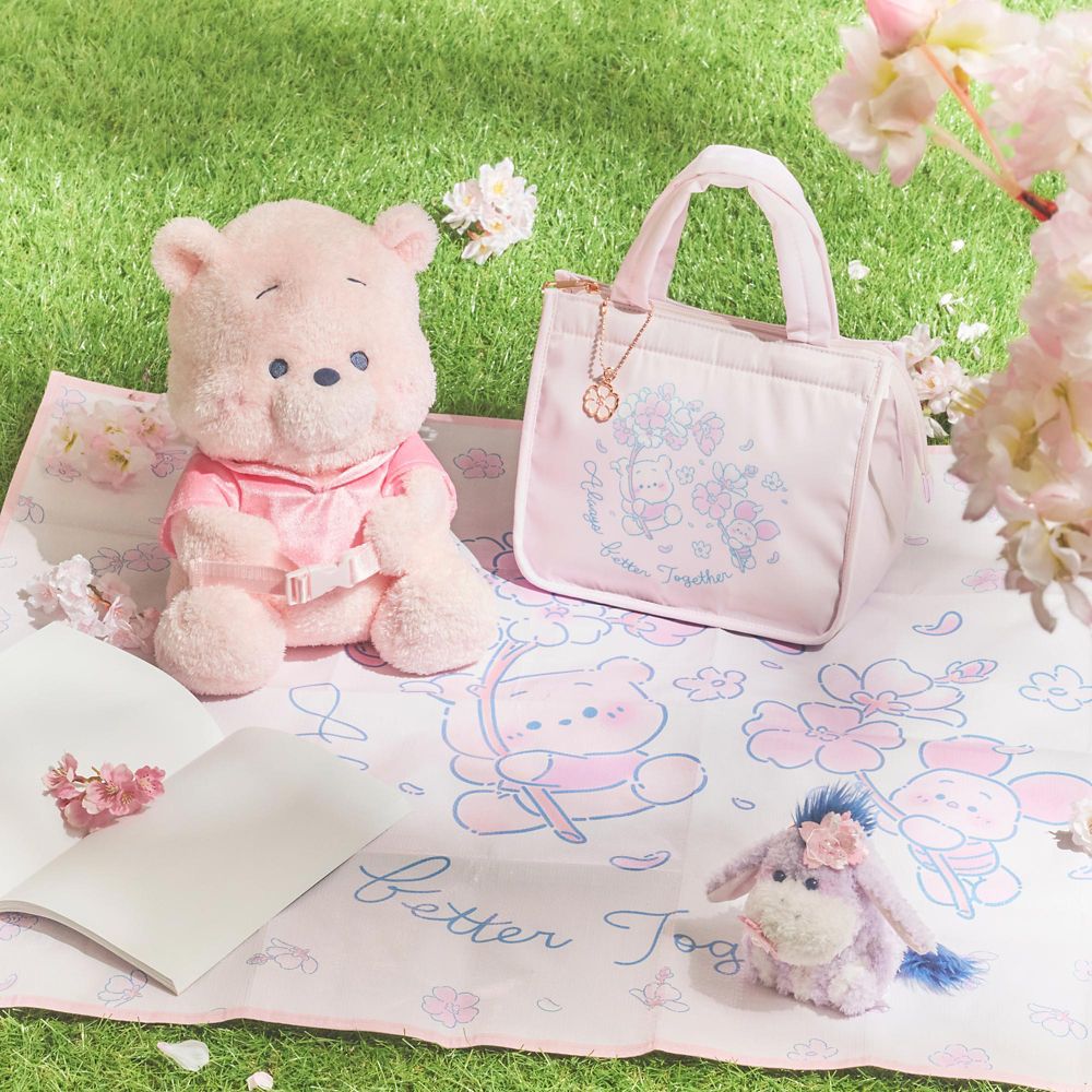 プーさん＆ピグレット ネックピロー 2WAY DISNEY SAKURA COLLECTION 2026