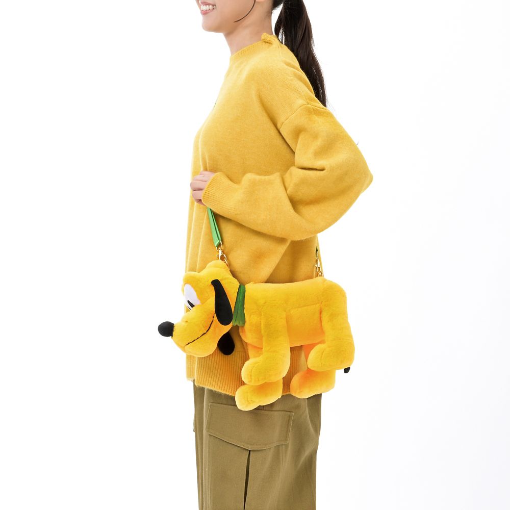 プルート マルチポシェット ぬいぐるみ風 手ぶらGoods