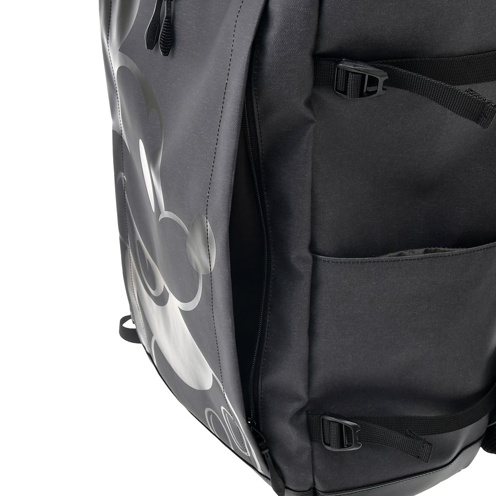 【Coleman(R)】ミッキー リュックサック・バックパック 35L スタンディングポーズ