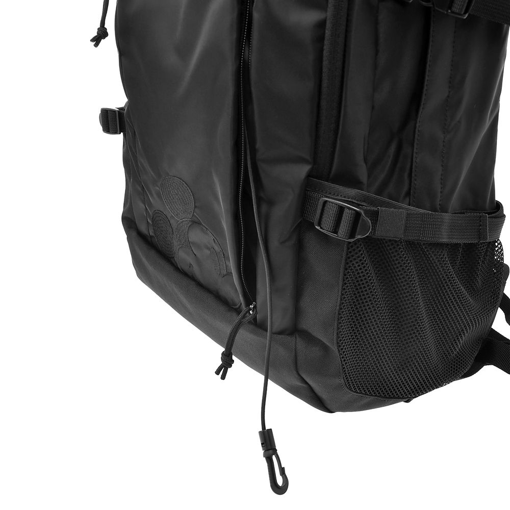 【Coleman(R)】ミッキー リュックサック・バックパック 33L オールブラック 刺しゅう