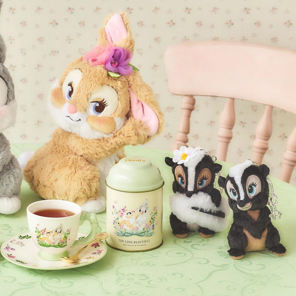 ミス・スカンク ぬいぐるみキーホルダー・キーチェーン DISNEY SPRING ROMANCE