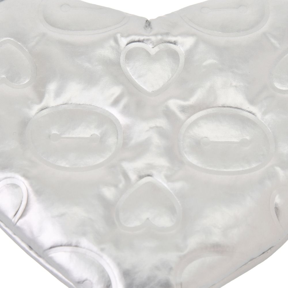 ベイマックス ポーチ フラット カラビナ・ハンドストラップ付き ソフトメタリック 型押し