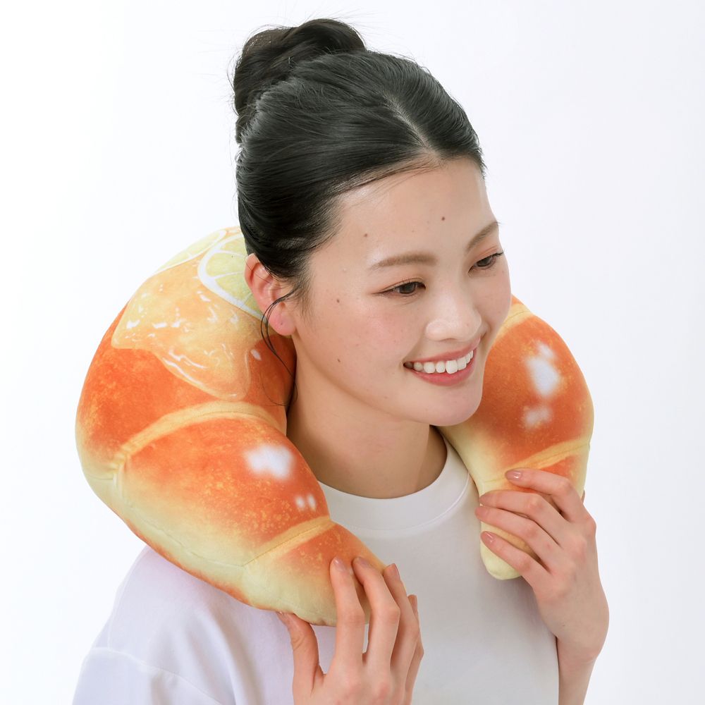 ミッキー ネックピロー Mickey's Bakery 2026