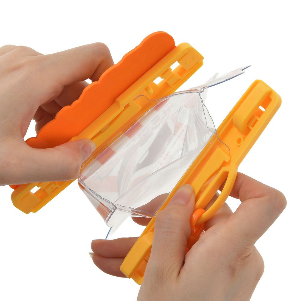 チップ＆デール マルチポシェット フェイス Sunshine days series