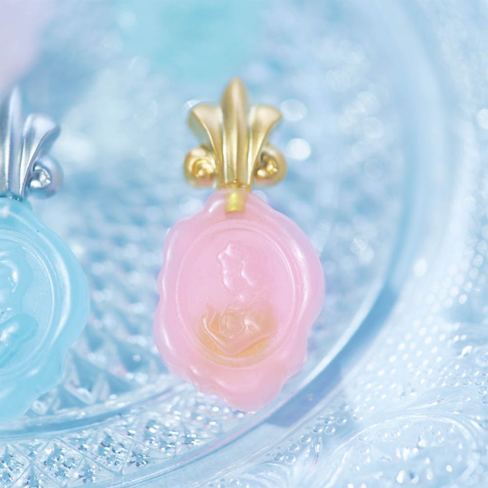 【キューポット】ピアス　白雪姫/カメオキャンディ