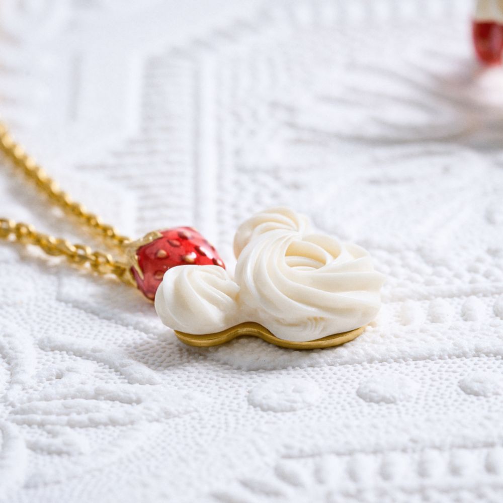 【キューポット】ミニー/ネックレス　ストロベリーホイップクリーム