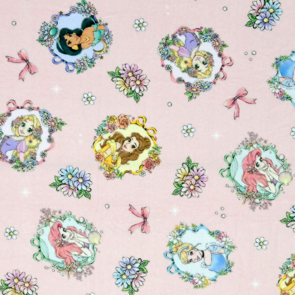 【キッズ用】ディズニープリンセス ブランケット 総柄 ドレスアップ ENJOY WINTER