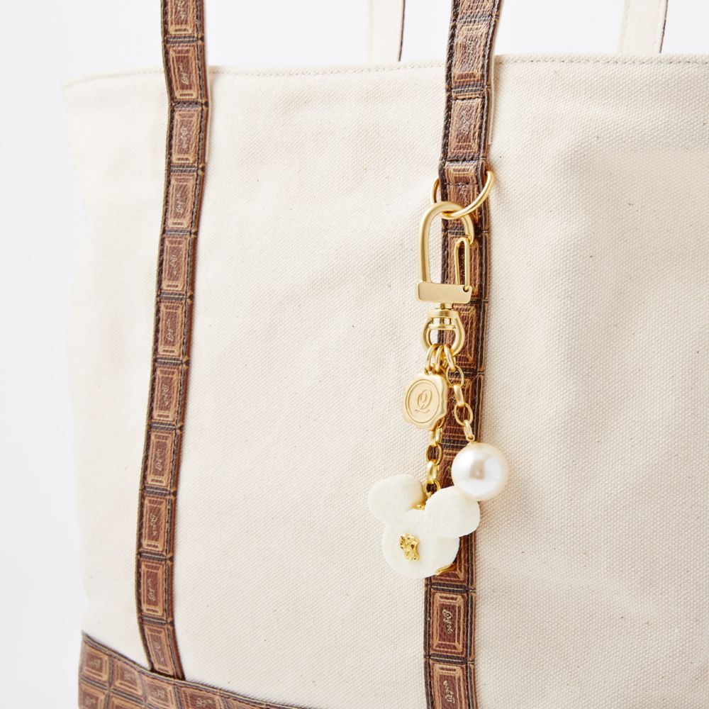 【キューポット】ミッキーマウス/キーホルダー　ホワイトリュクスショコラ