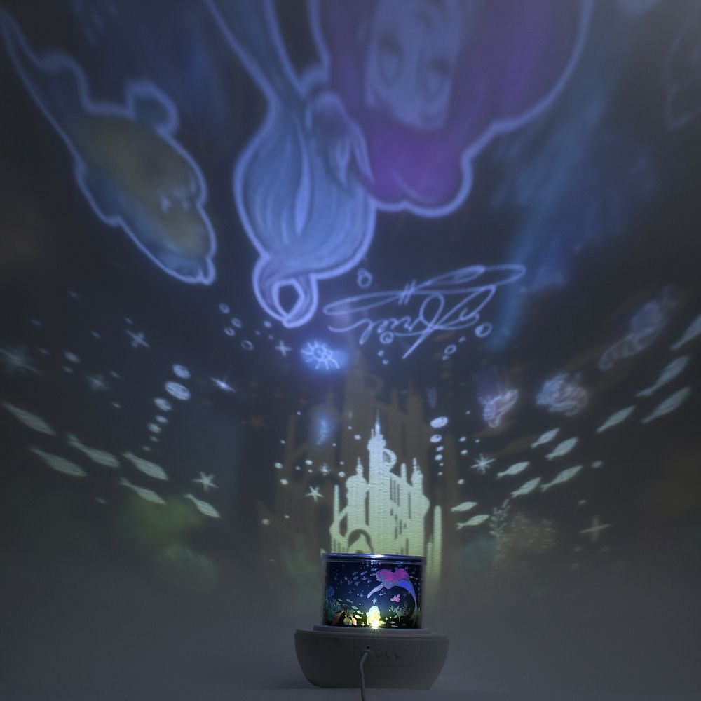 アリエル、フランダー、セバスチャン ルームプロジェクション Feeling Like Ariel