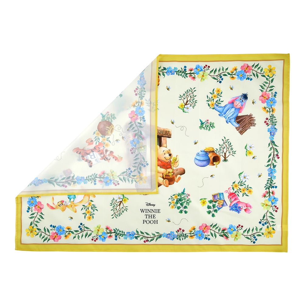 【再入荷】プー＆フレンズ レジャーシート (M) ポーチ入り Splendid Colors Compact Picnic Sheet