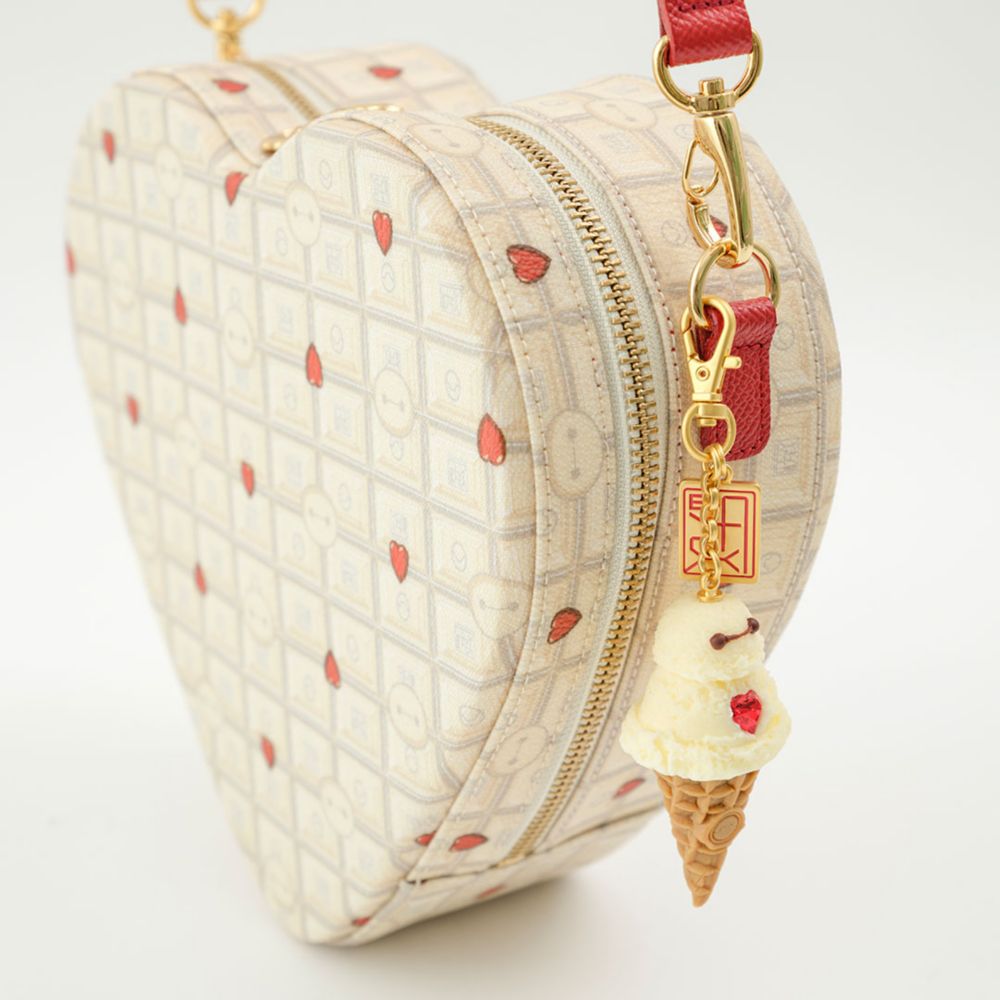 【キューポット】ベイマックス/ハートクロス ボディバッグ　チョコレート